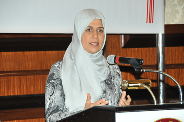 سعادة وزيرة التنمية الاجتماعية الدكتور فاطمة البلوشي