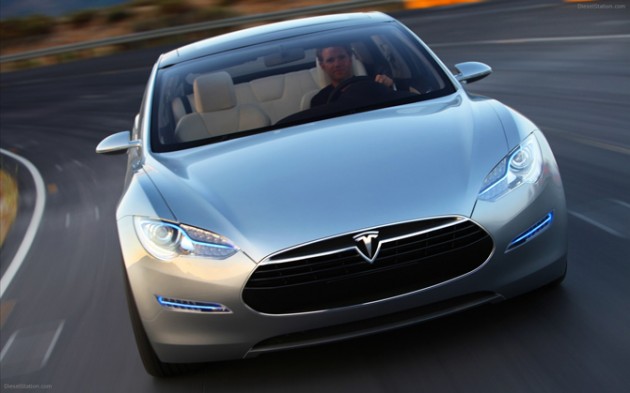 2012-Tesla-Model-S-Alpha