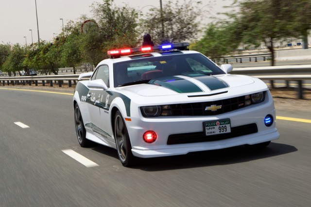 dubai-police-chevrolet-camaro-ss_100426869_m