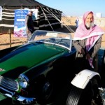 أحد-كبار-السن-أمام-سيارة-كلاسيكية-الشرق-150x150 أحد-كبار-السن-أمام-سيارة-كلاسيكية-الشرق-150x150