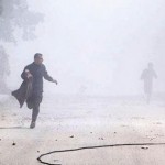 سوري-يركض-مبتعدا-بعد-سقوط-برميل-متفجر-على-حي-الصاخور-في-حلب-150x150 سوري-يركض-مبتعدا-بعد-سقوط-برميل-متفجر-على-حي-الصاخور-في-حلب-150x150