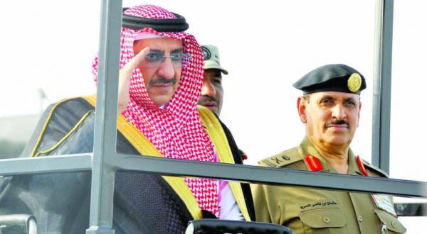 الأمير محمد بن نايف أثناء جولته على الأجهزة المعنية بشؤون الحج