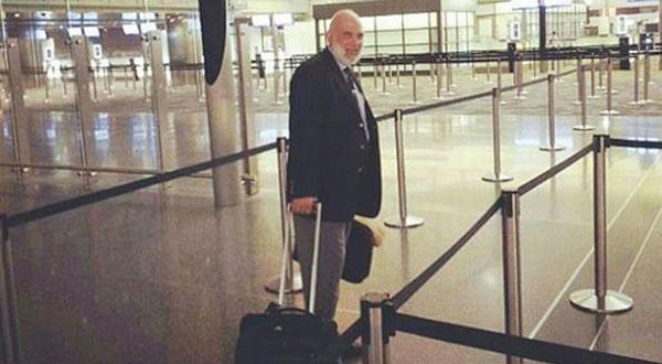 وجدي غنيم في مطار حمد الدولي يستعد لمغادرة الدوحة