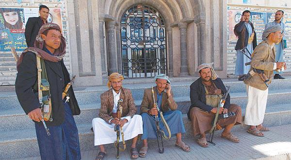 مسلحون تابعون لجماعة الحوثيين