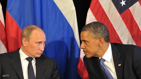 US President Barack Obama (R) meets his
