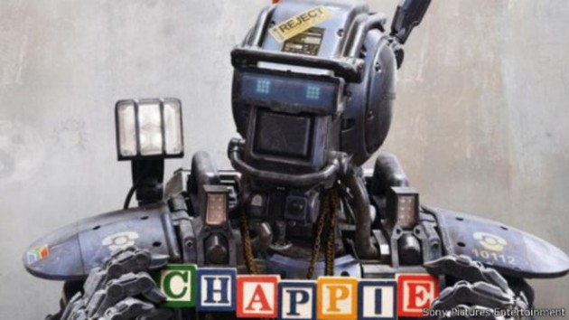 150312192412_chappie_is_a_robotic_mess_512x288_sonypicturesentertainment