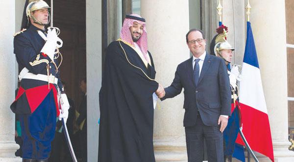 الرئيس الفرنسي لدى استقباله ولي ولي العهد السعودي